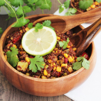 One Pot Vegan Quinoa Bowl
