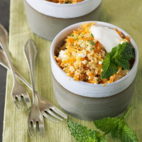 Couscous-Salat mit Feta, Minze und Karotte