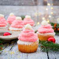 Weihnachtsmann-Cupcakes