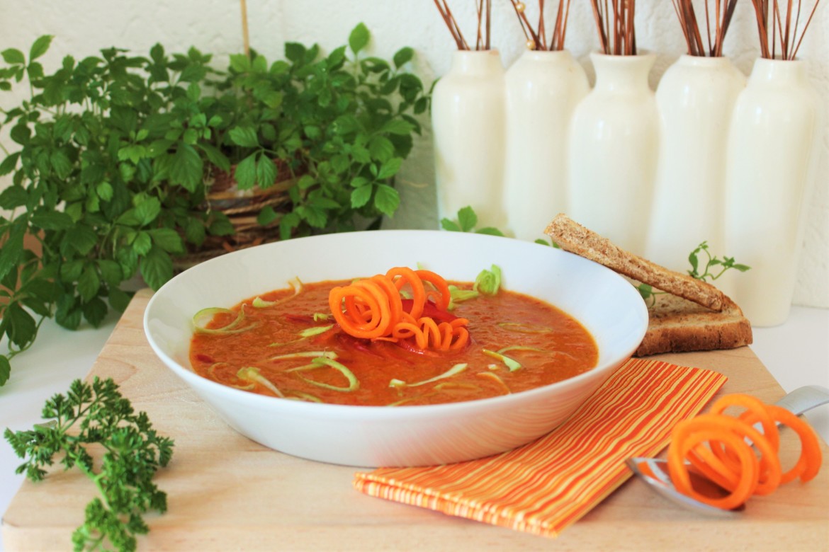 Paprika Safran Suppe - www.candbwithandrea.com - Rezept