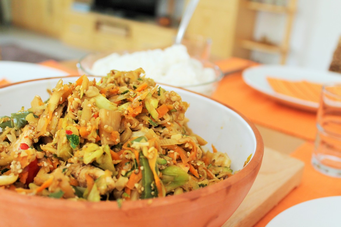 Woknudeln asiatisch - www.candbwithandrea.com - Rezept