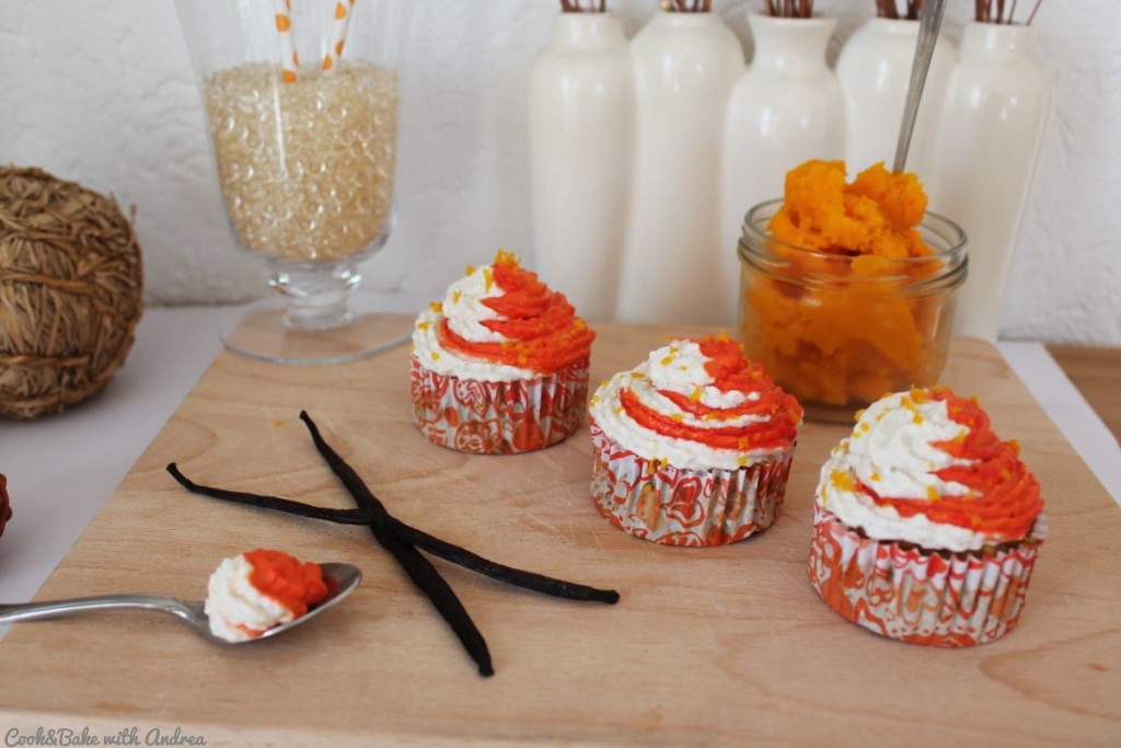 cb-with-andrea-pumpkin-pie-cupcakes-rezept-kuerbiszeit-herbst-www-candbwithandrea-com