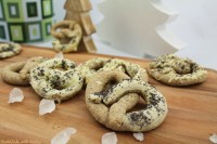 Mohnbretzeln