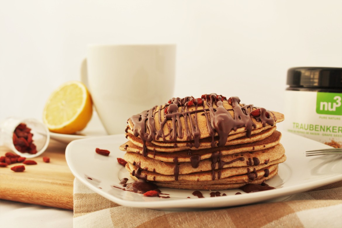 Fluffige Pancakes - www.candbwithandrea.com - Rezept