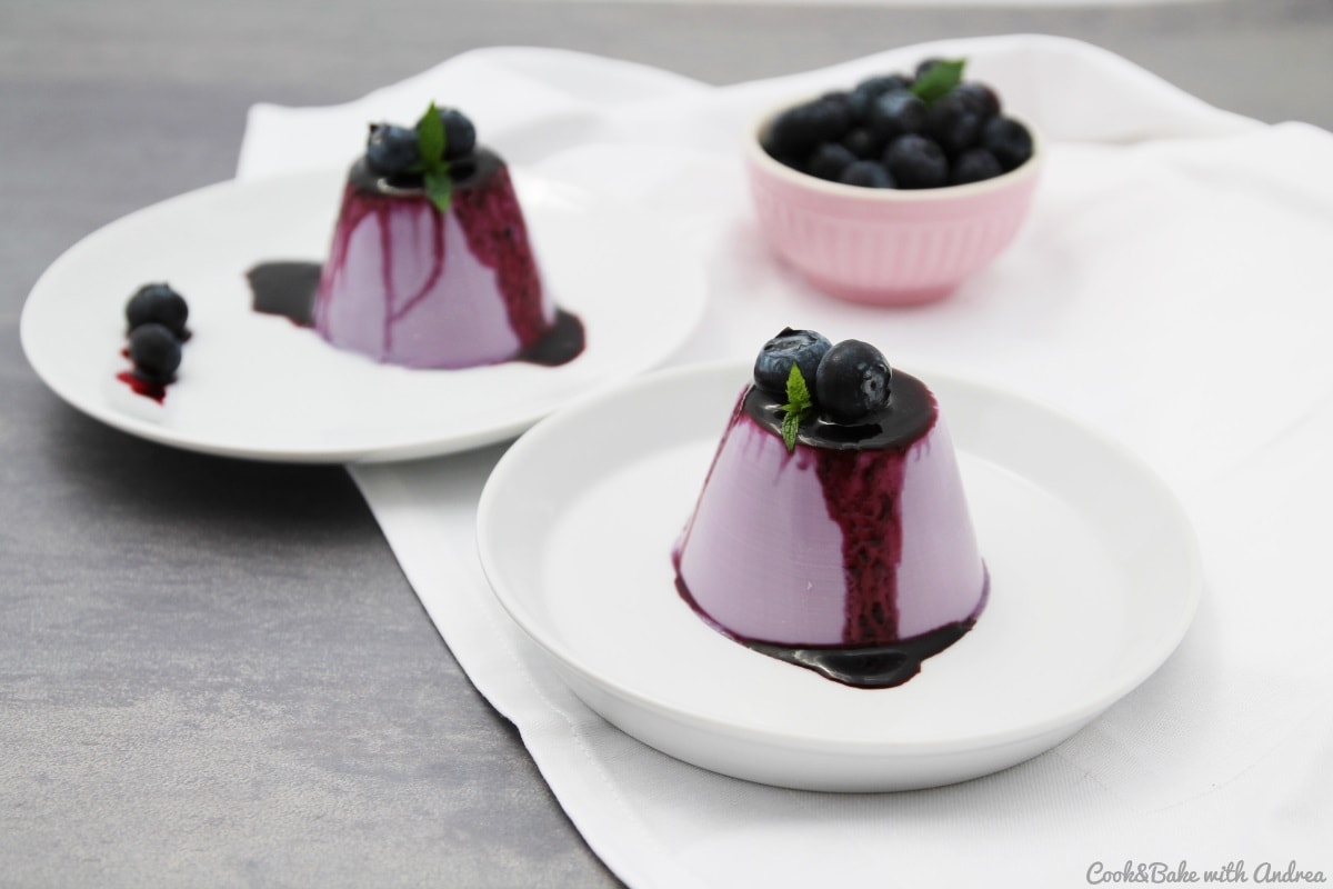 Blaubeer-Panna-Cotta - C&B With Andrea