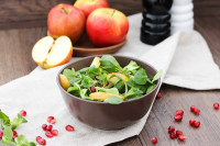 Feldsalat mit zweierlei Äpfeln