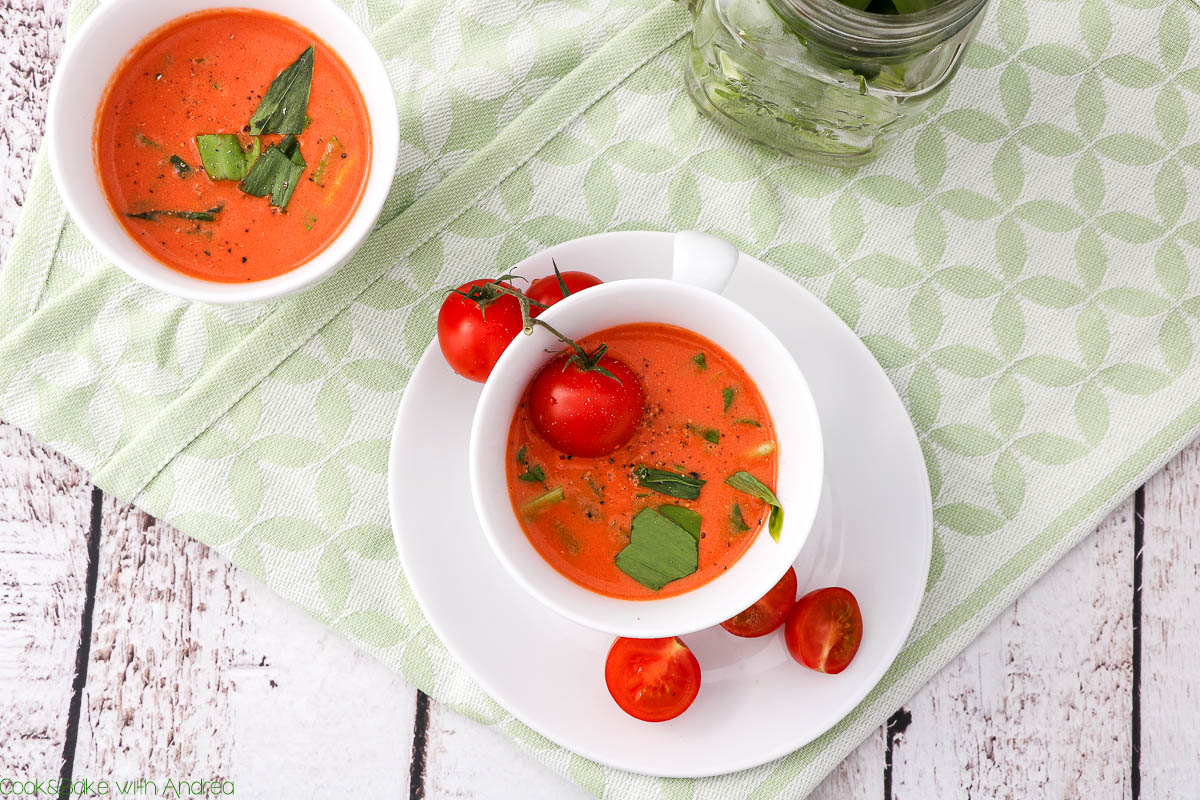 Bärlauch-Tomatensuppe - C&amp;B with Andrea