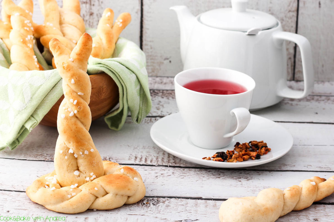 C&B with Andrea – Osterhasen aus Quark-Öl-Teig Rezept und Gewinnspiel – Ostern – www.candbwithandrea.com2