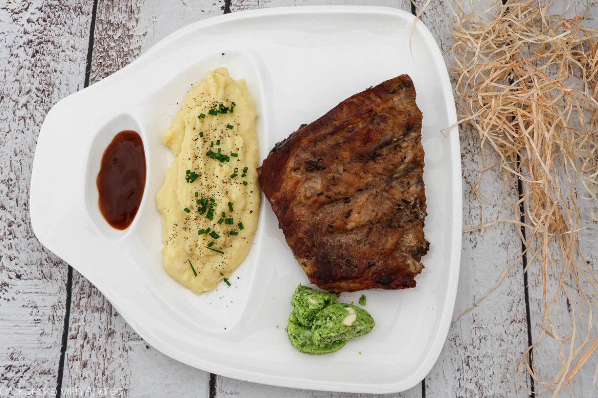 Schweinerippchen mit Erdäpfelkäse - C&B with Andrea Schweinerippchen mit Erdäpfelkäse - C&B with Andrea