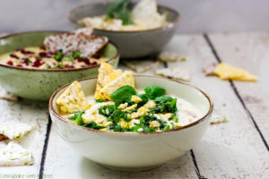 Auch wenn sich das Wetter zur Zeit noch nicht so ganz entscheiden kann, kann ich es kaum erwarten, die Sonne draußen wieder zu genießen. Passend dazu findet ihr heute 3 leckere Diprezepte für euer nächstes Picknick, die noch dazu richtig abwechslungsreich sind. Alle Rezepte gibt´s auf dem Blog von Cook and Bake with Andrea.