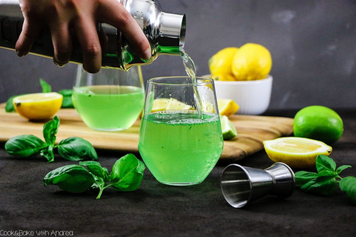Gin Basil Smash mit Balsamicocreme C&B with Andrea
